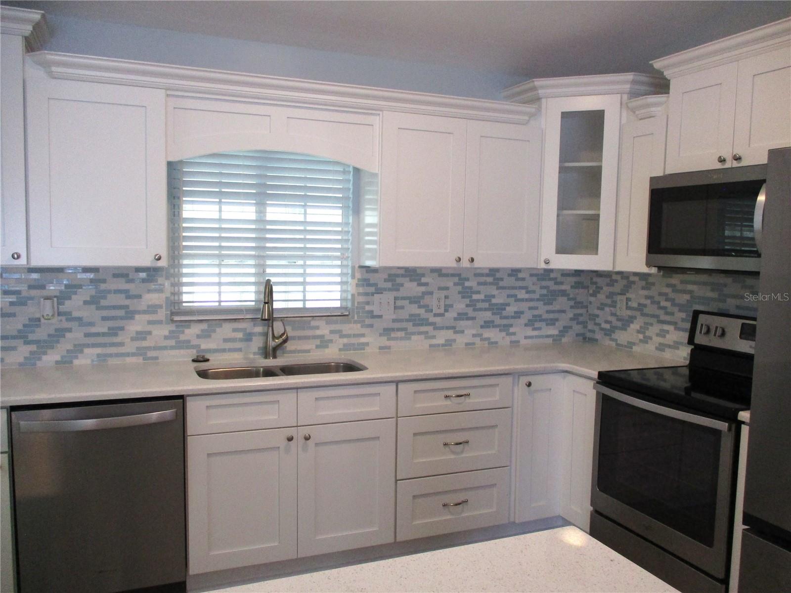Image 7 of 75 For 11565 138th Place