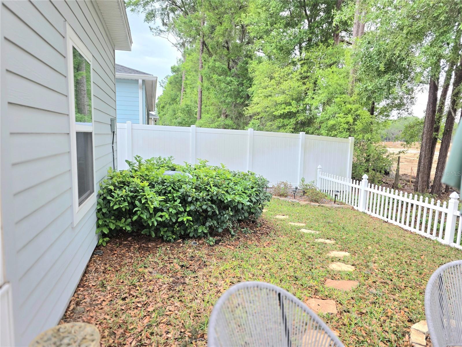 Image 7 of 28 For 7875 74th Loop