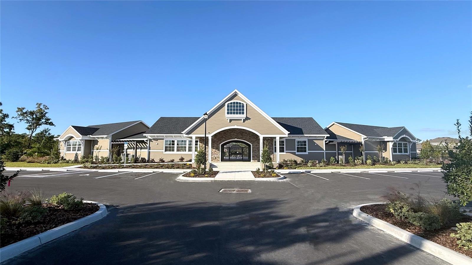 Listing photo id 11 for 11499 Memorial Drive