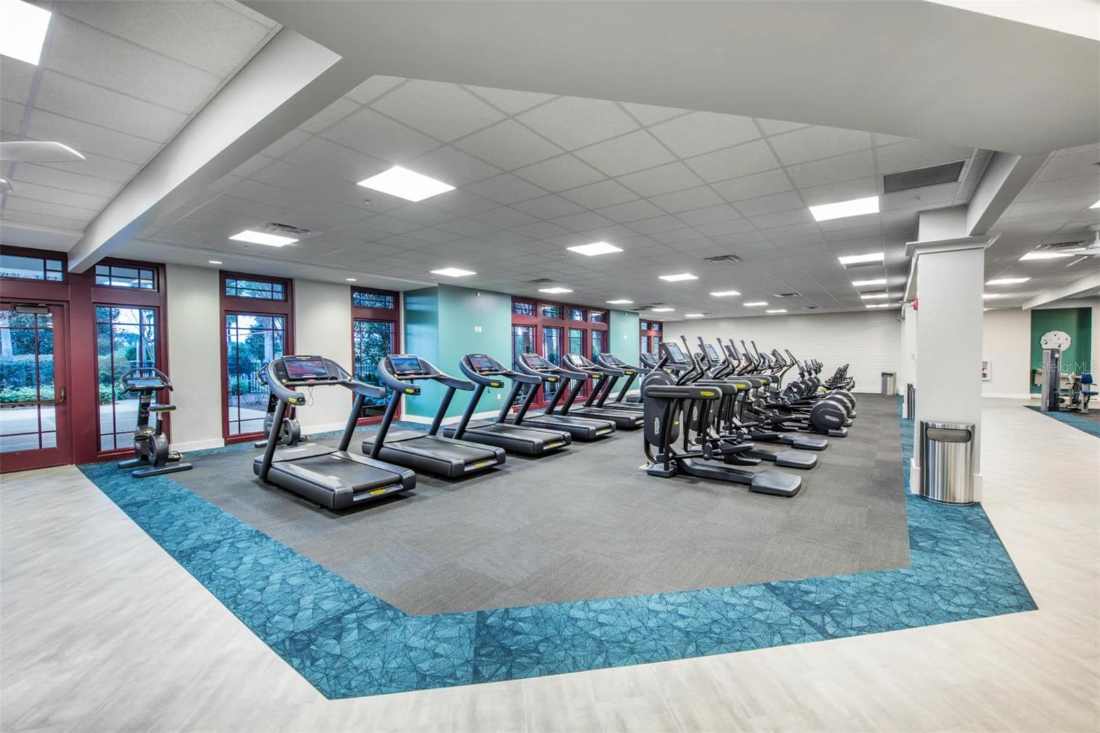 Image 37 of 44 For 10134 75th Street Road