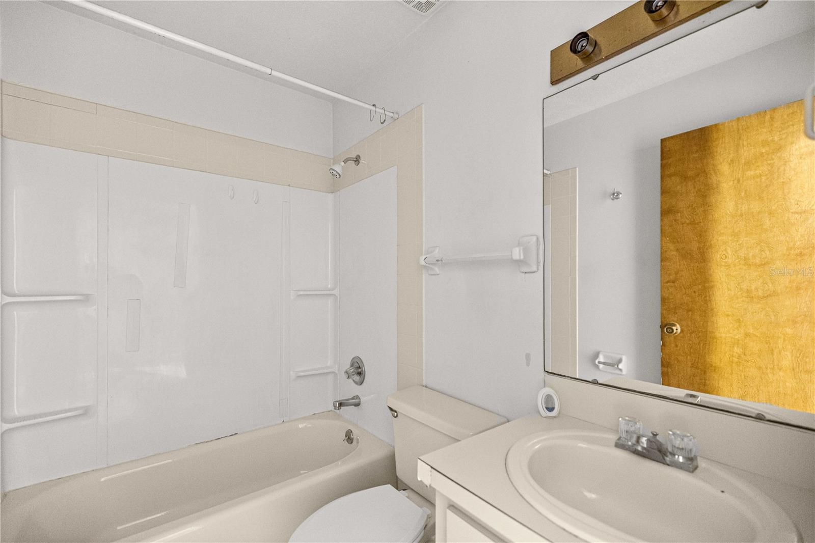 Image 15 of 50 For 840 3rd Street