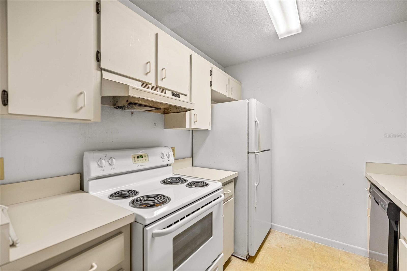 Image 22 of 50 For 840 3rd Street