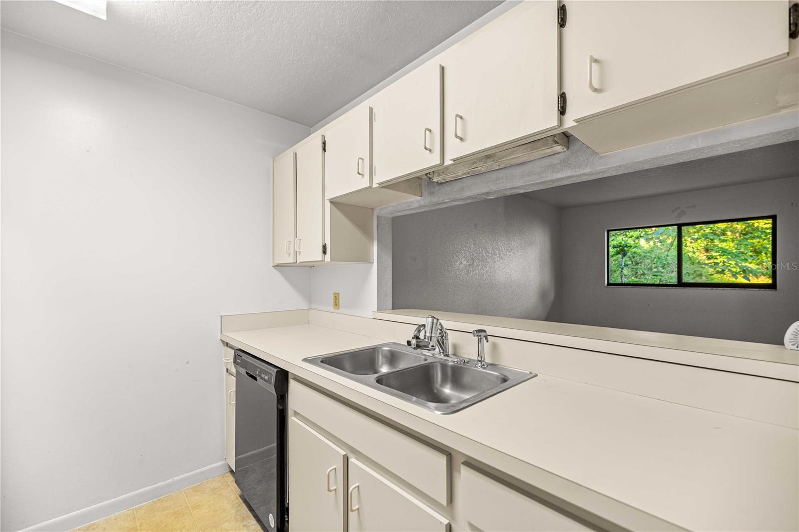 Image 23 of 50 For 840 3rd Street