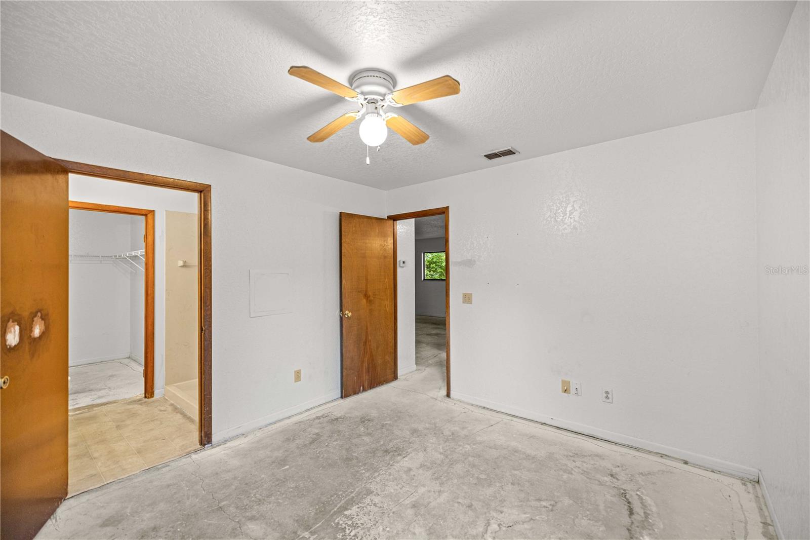 Image 26 of 50 For 840 3rd Street