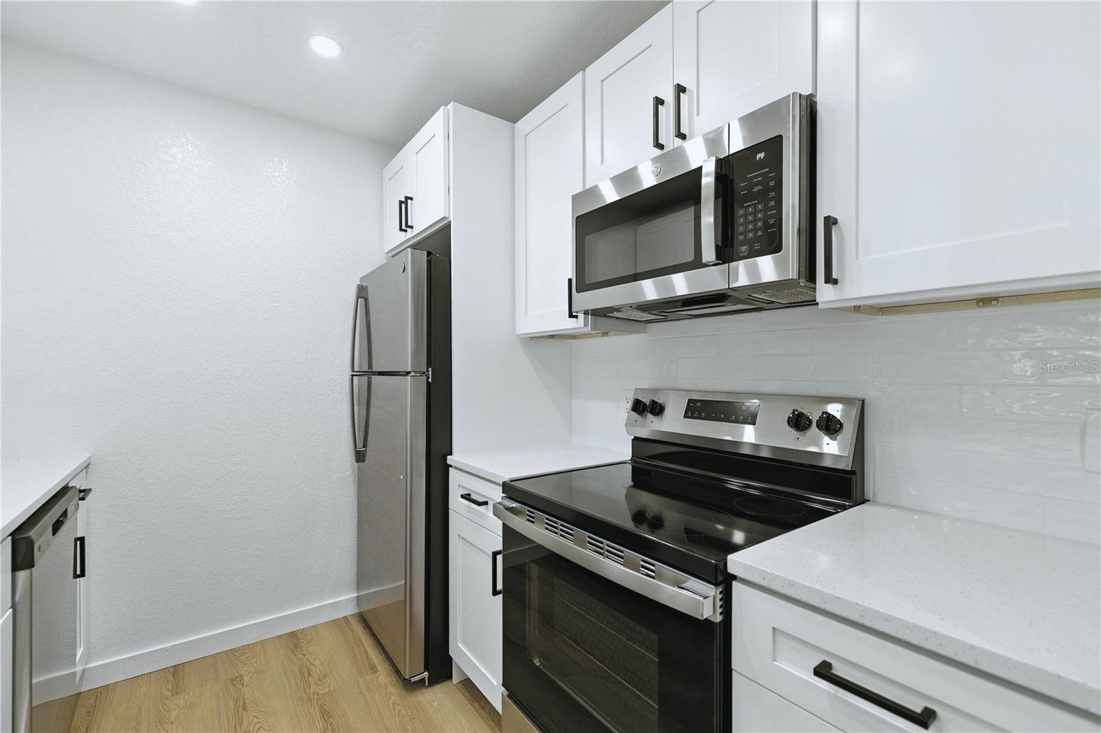 Image 38 of 50 For 840 3rd Street