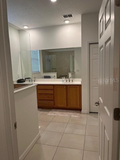 Image 16 of 27 For 7882 85th Loop