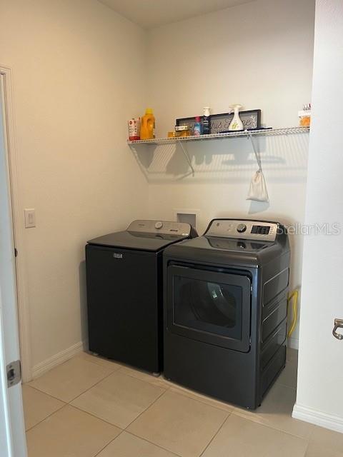 Image 25 of 27 For 7882 85th Loop