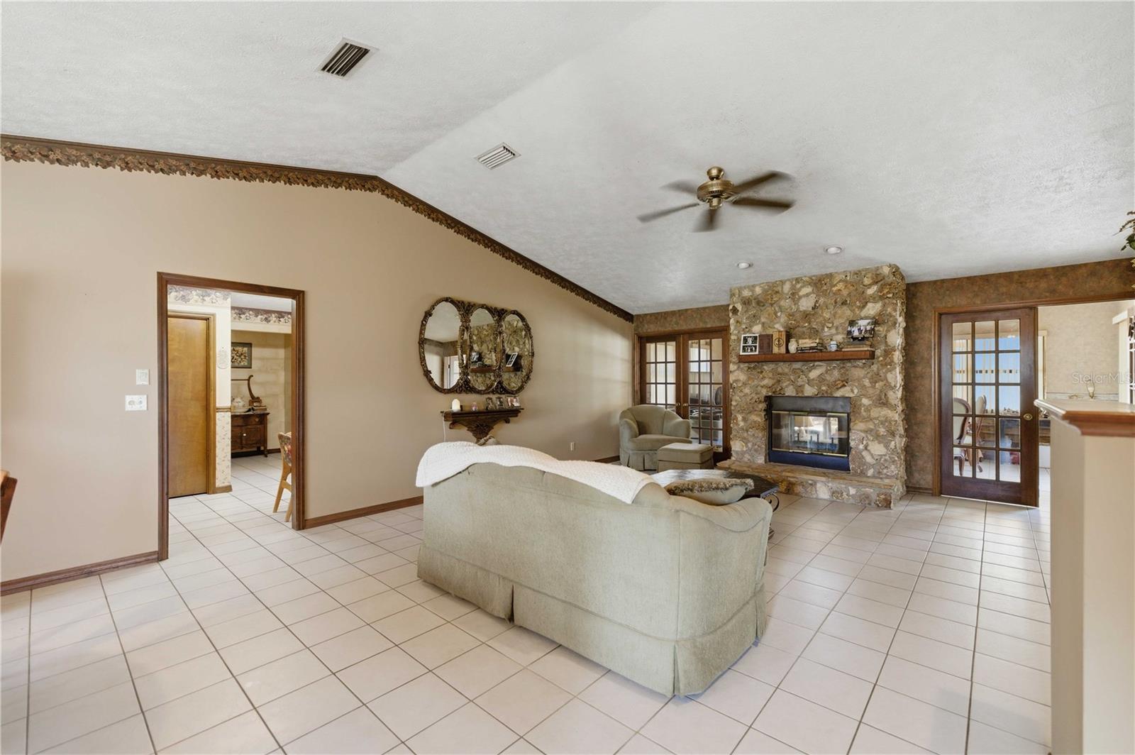 Image 6 of 38 For 4650 21st Place