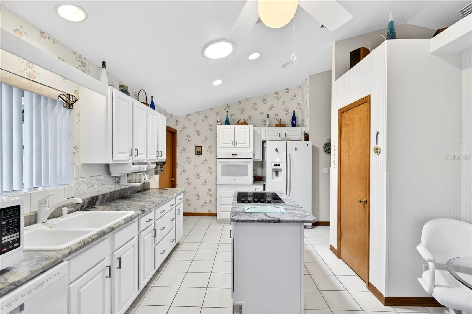 Image 12 of 29 For 64 Bahia Trace Circle