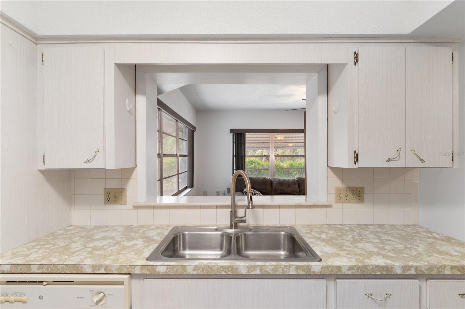 Image 22 of 65 For 9317 Crescent Drive