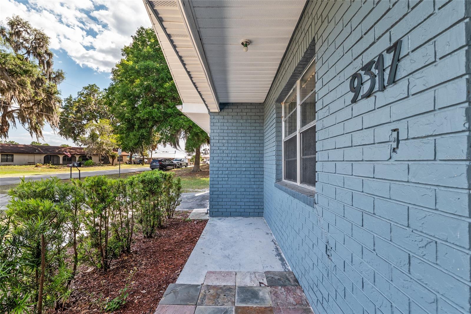 Image 8 of 65 For 9317 Crescent Drive