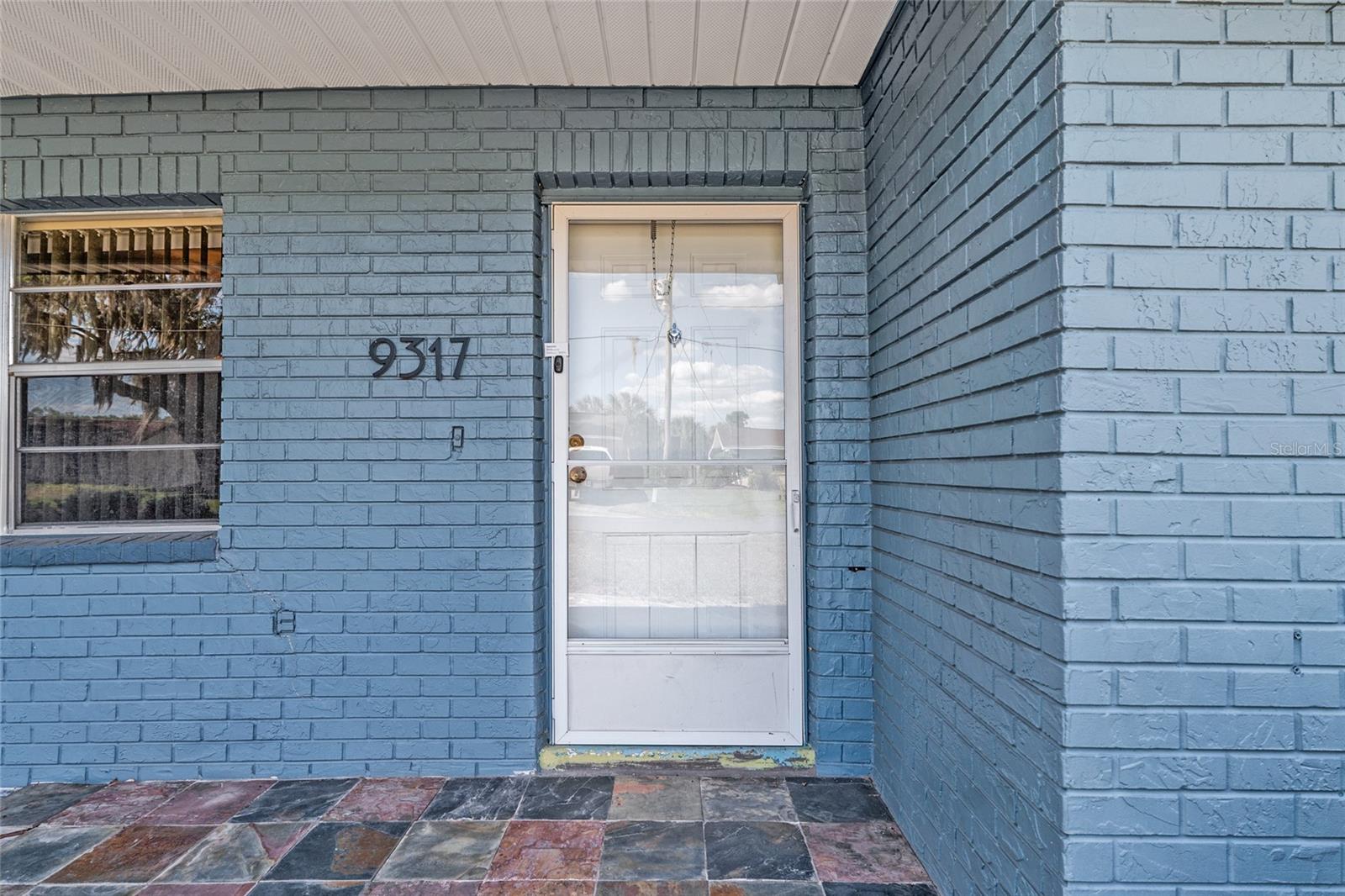 Image 9 of 65 For 9317 Crescent Drive