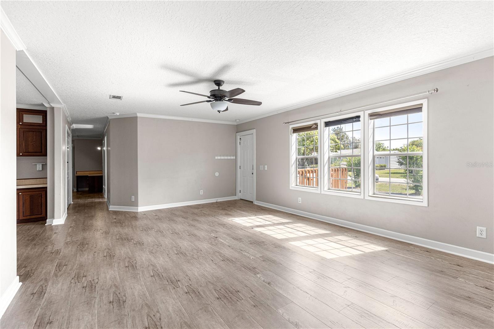 Image 10 of 51 For 15090 103rd Avenue