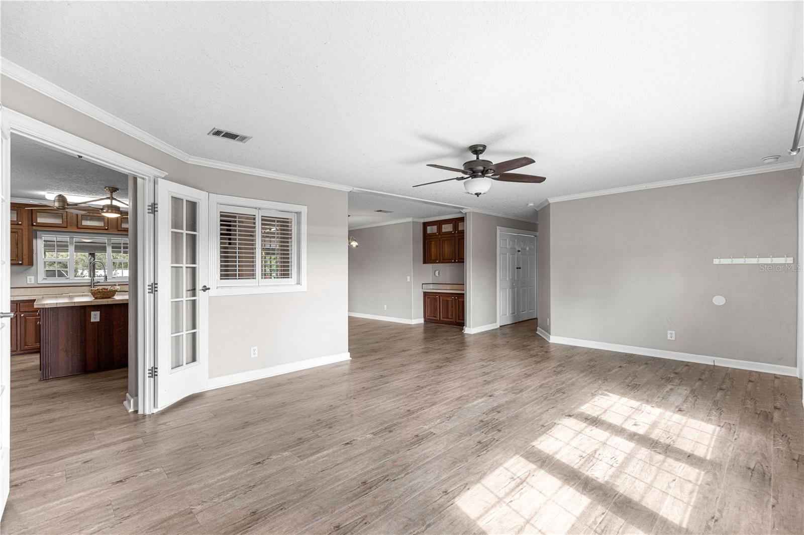 Image 11 of 51 For 15090 103rd Avenue