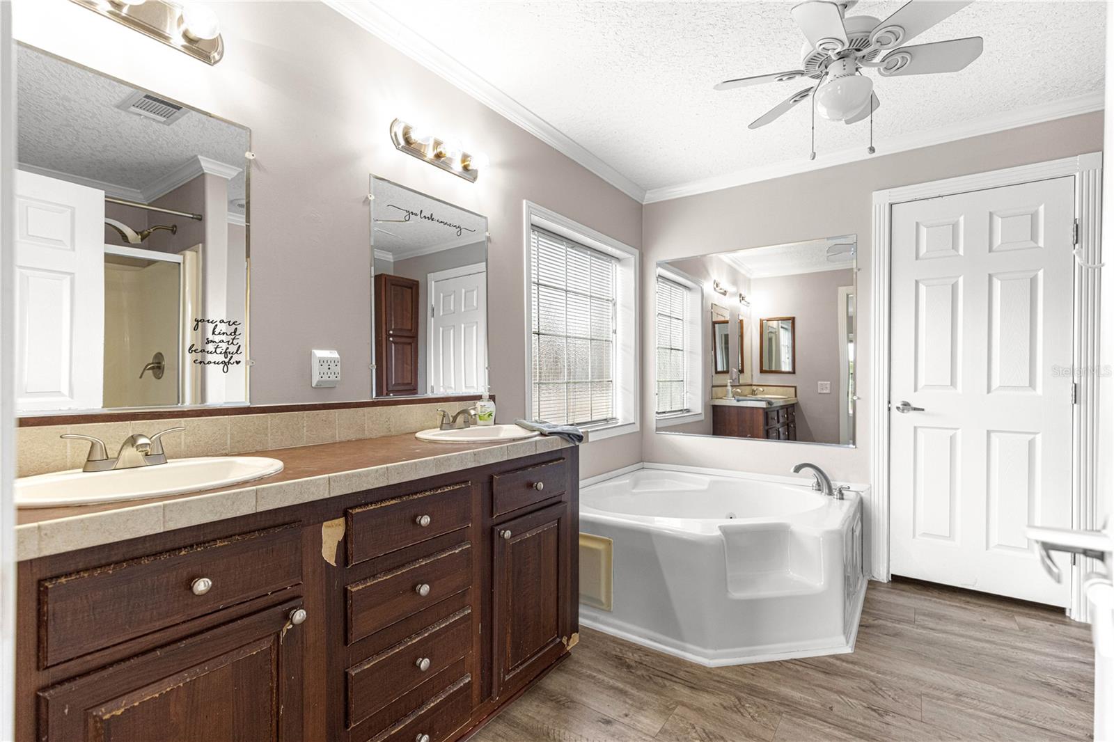 Image 22 of 51 For 15090 103rd Avenue