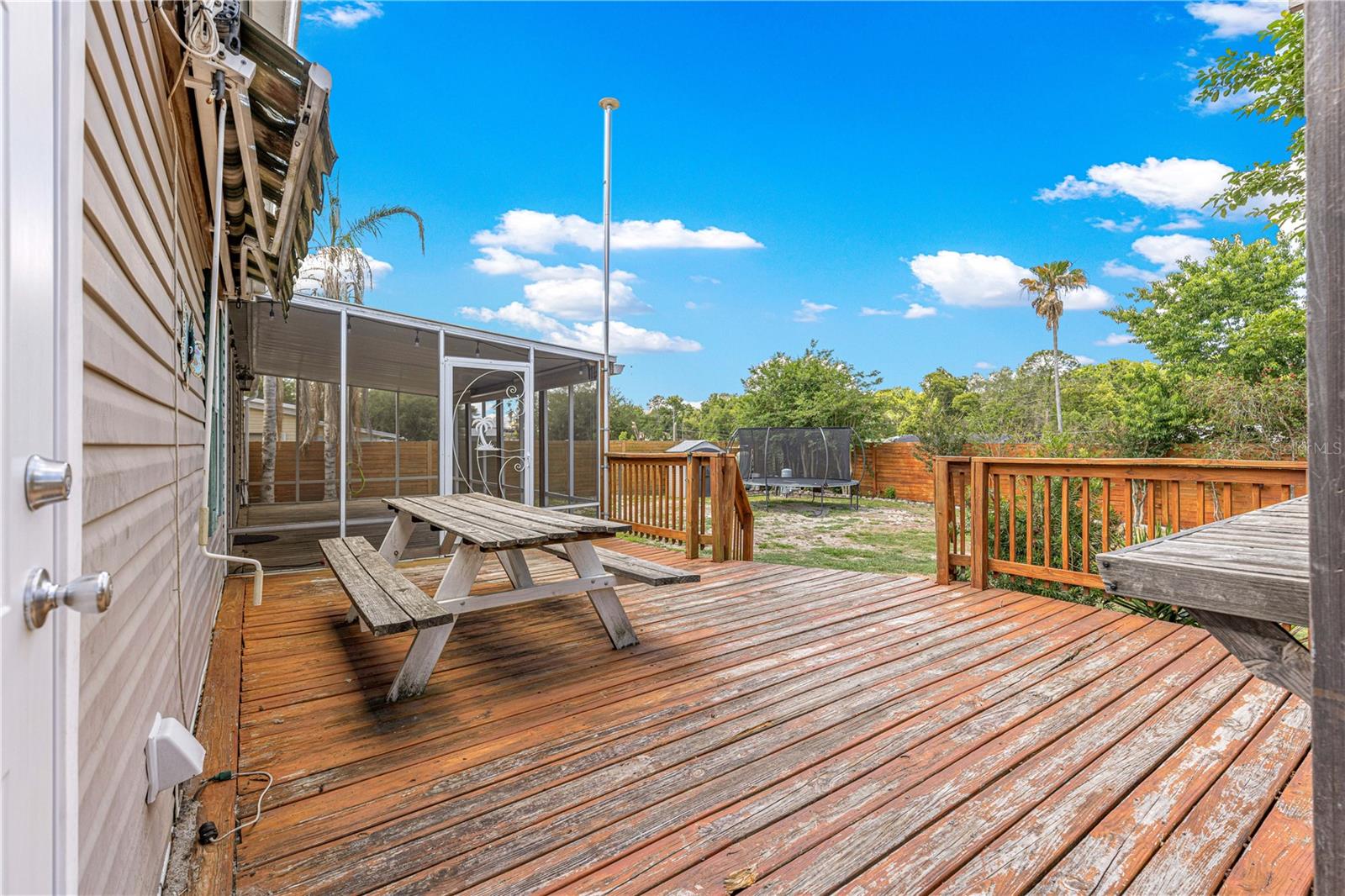 Image 43 of 51 For 15090 103rd Avenue