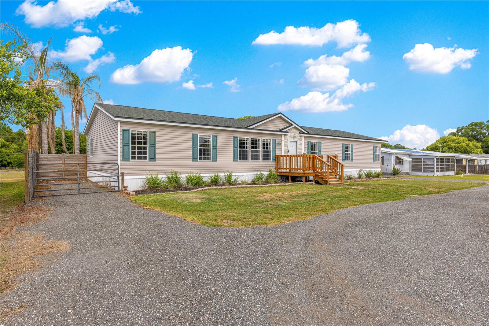 Image 5 of 51 For 15090 103rd Avenue