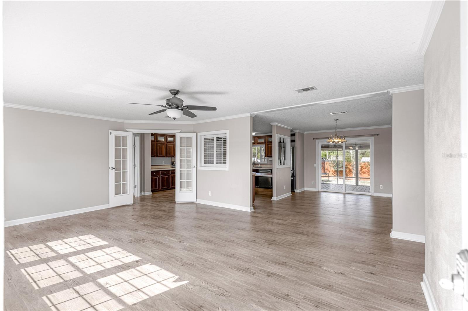 Image 8 of 51 For 15090 103rd Avenue