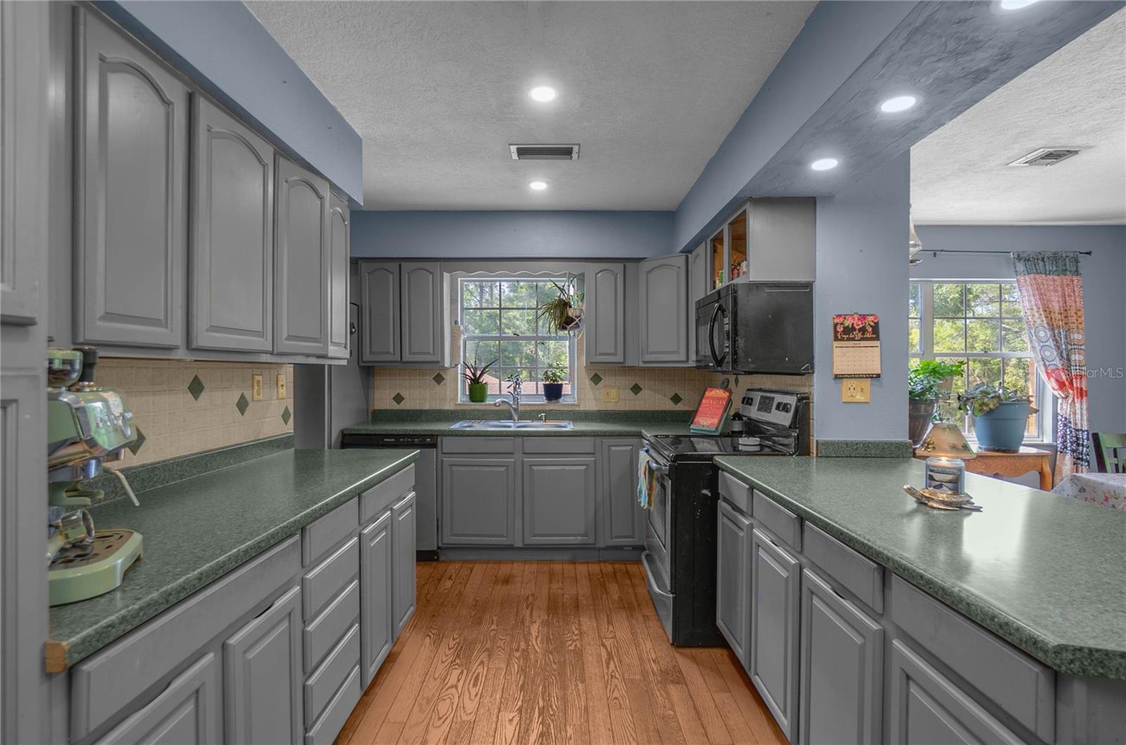 Image 12 of 45 For 5581 197th Terrace