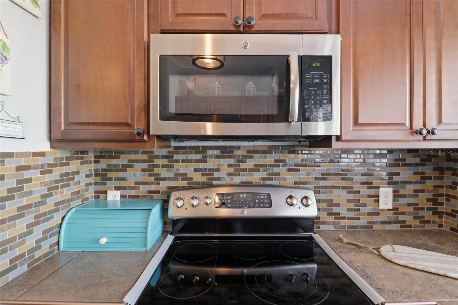 Image 16 of 49 For 11673 Clearwater Court