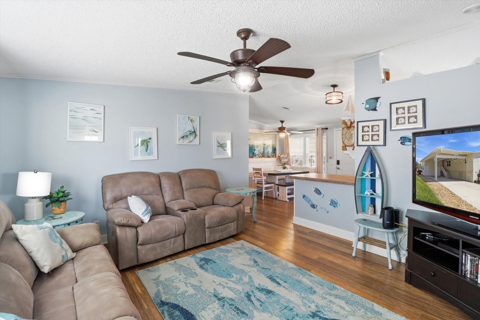 Image 19 of 49 For 11673 Clearwater Court