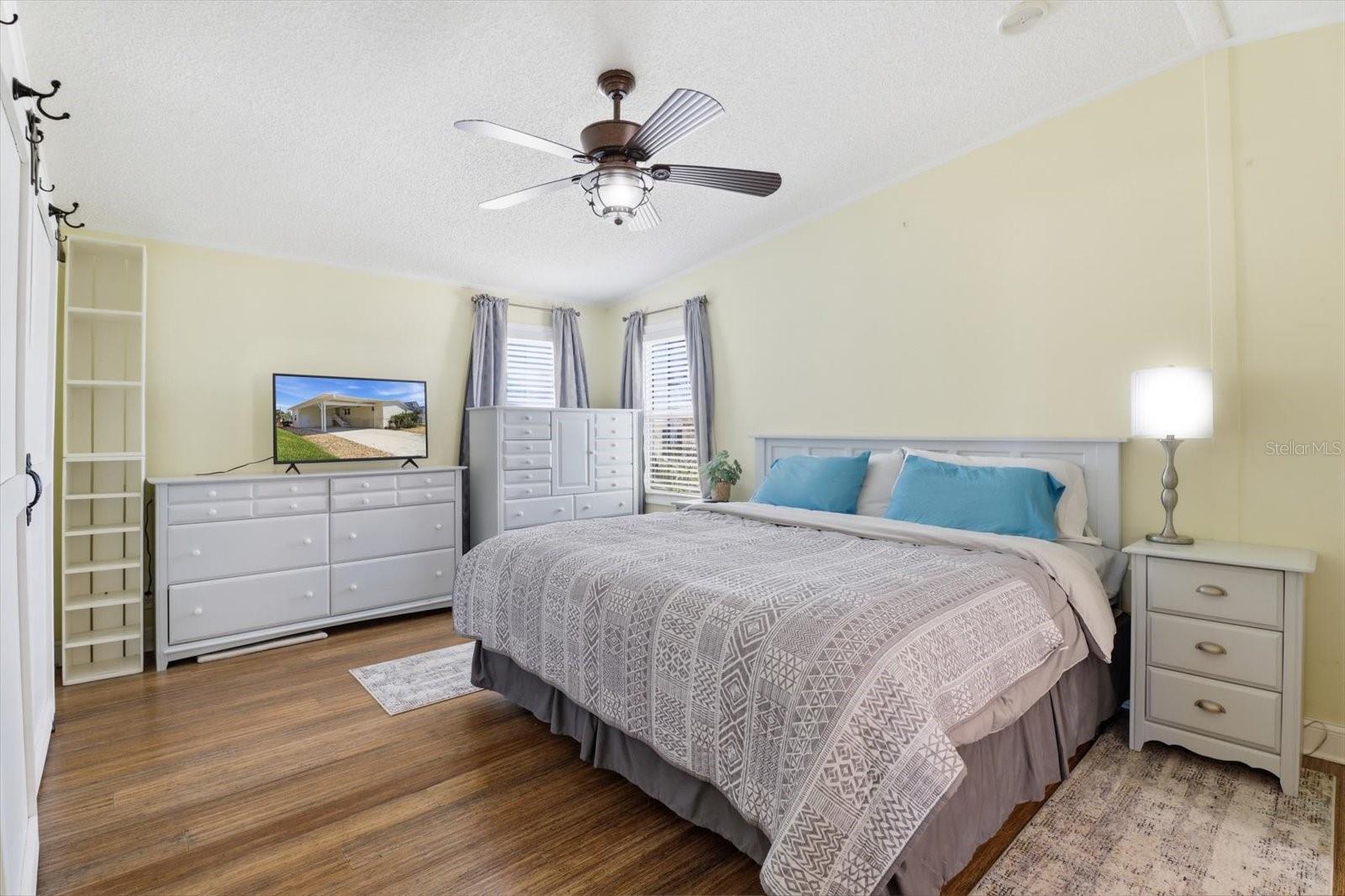 Image 26 of 49 For 11673 Clearwater Court