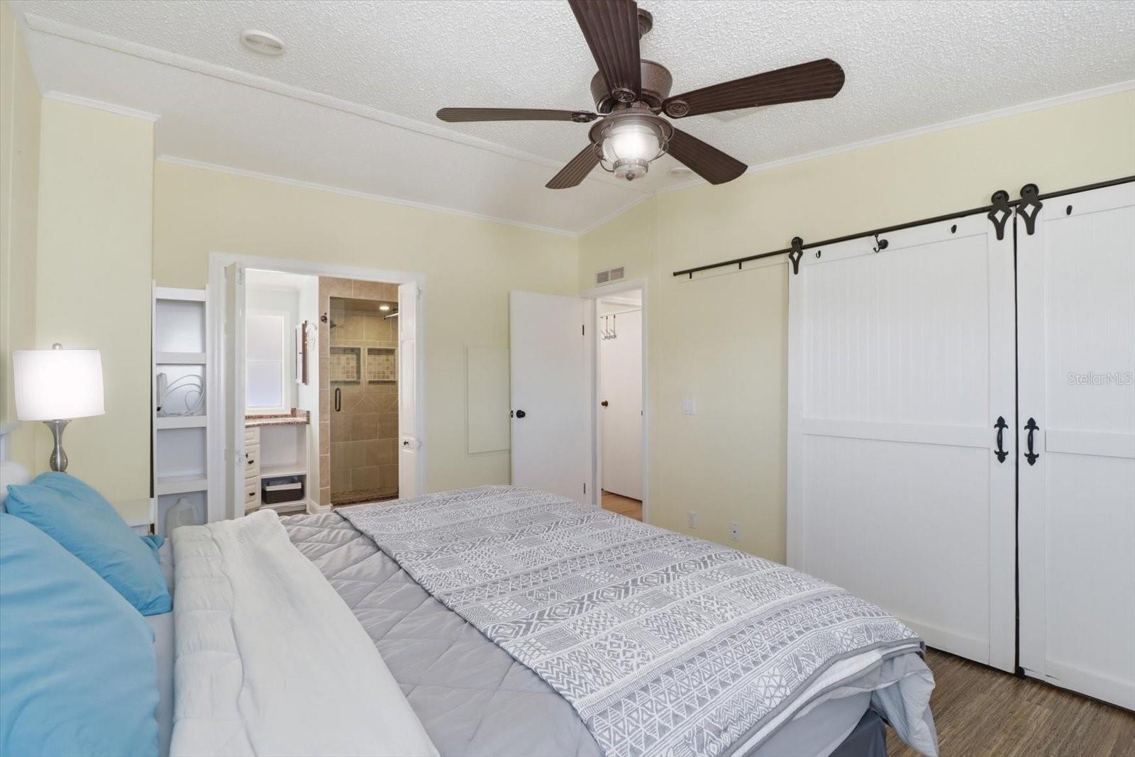 Image 27 of 49 For 11673 Clearwater Court