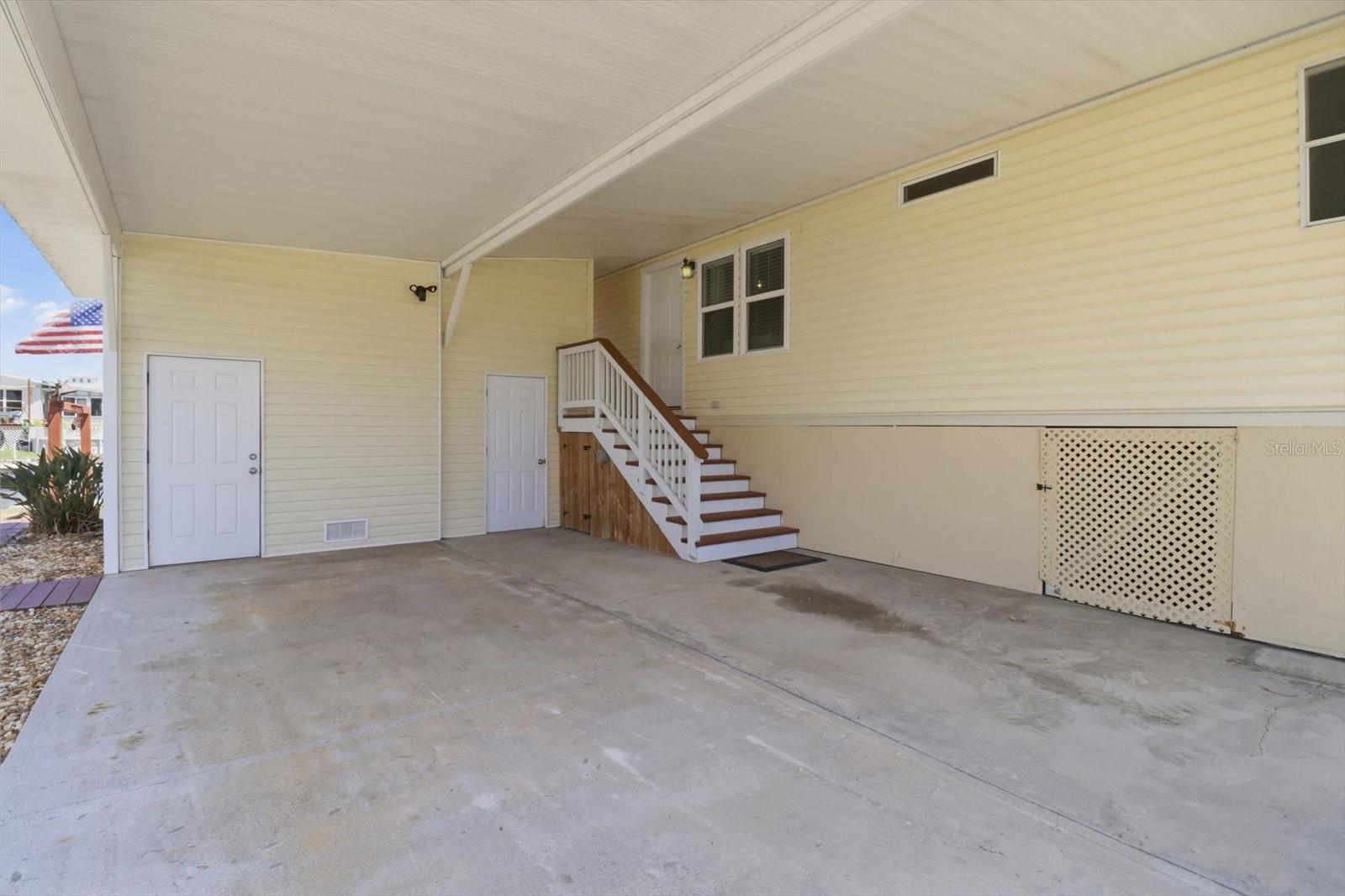 Image 5 of 49 For 11673 Clearwater Court