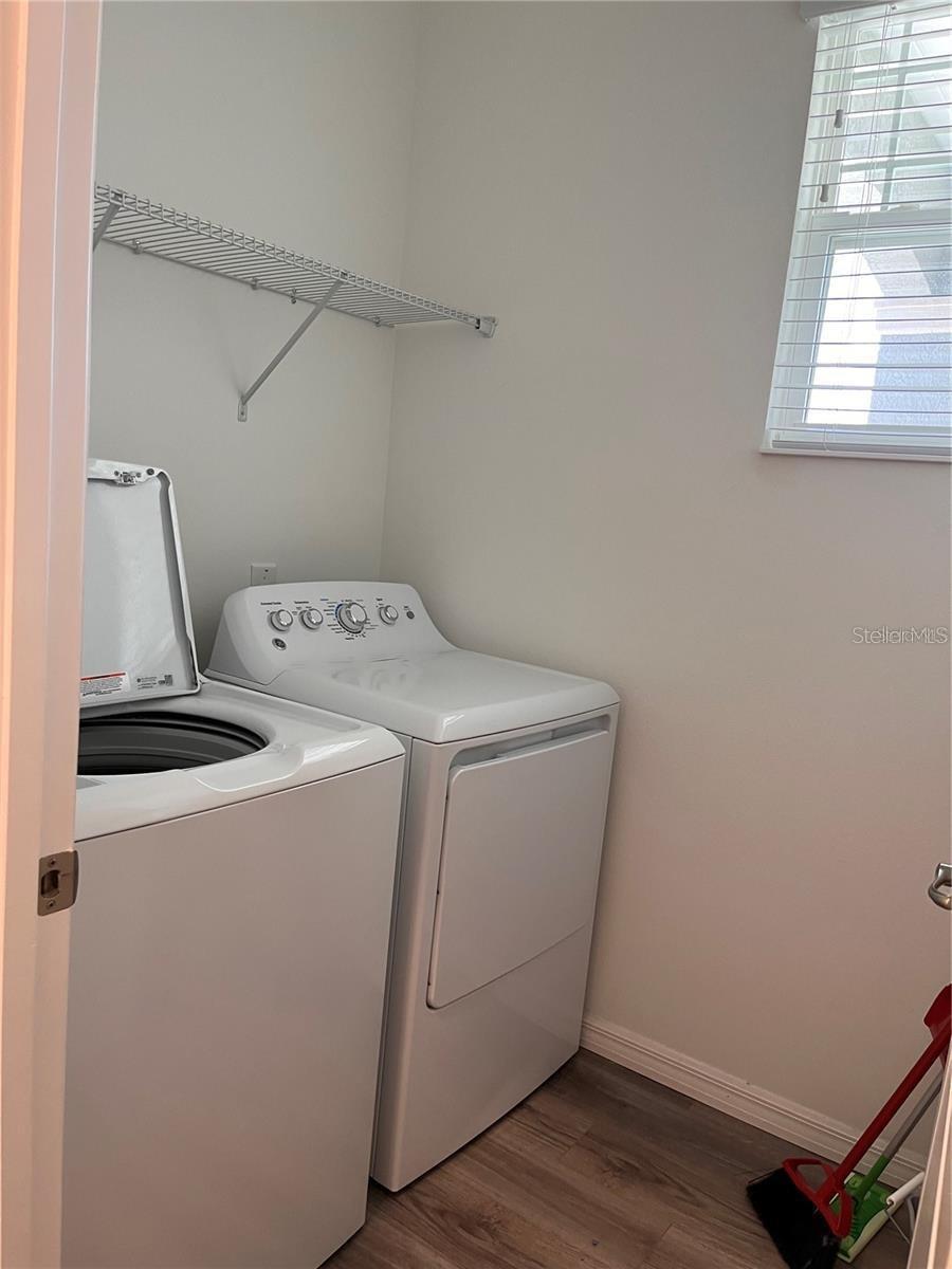 Image 17 of 20 For 9819 99th Loop