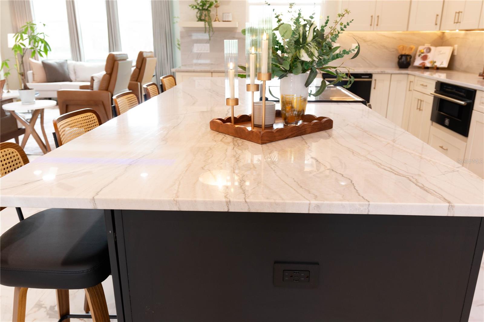 Image 12 of 99 For 6254 Peking Court