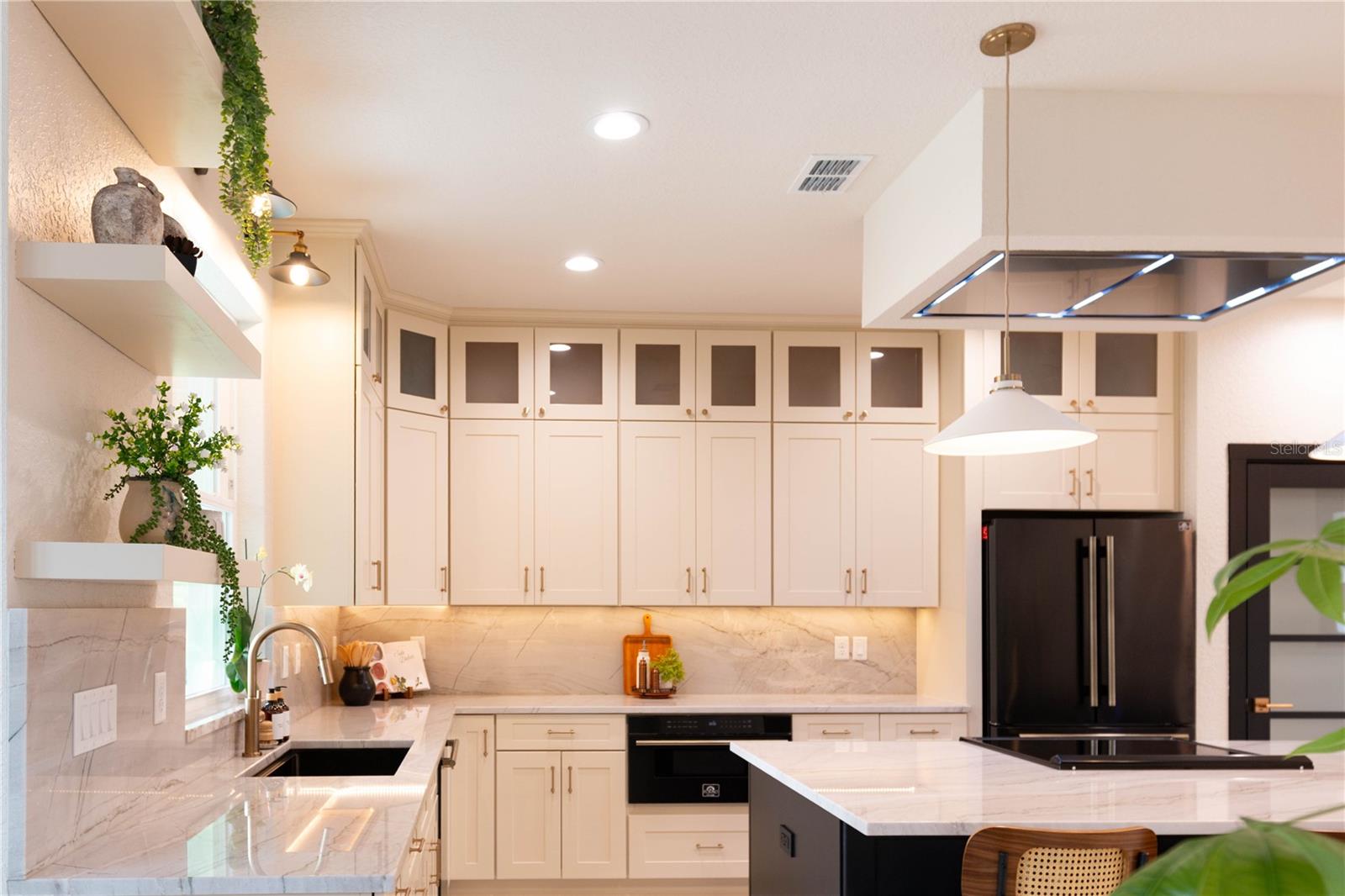 Image 16 of 99 For 6254 Peking Court