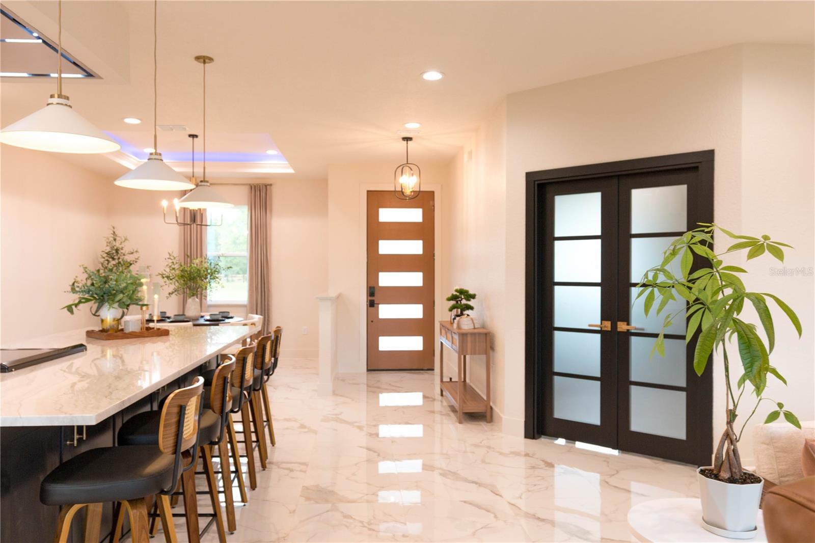 Image 34 of 99 For 6254 Peking Court