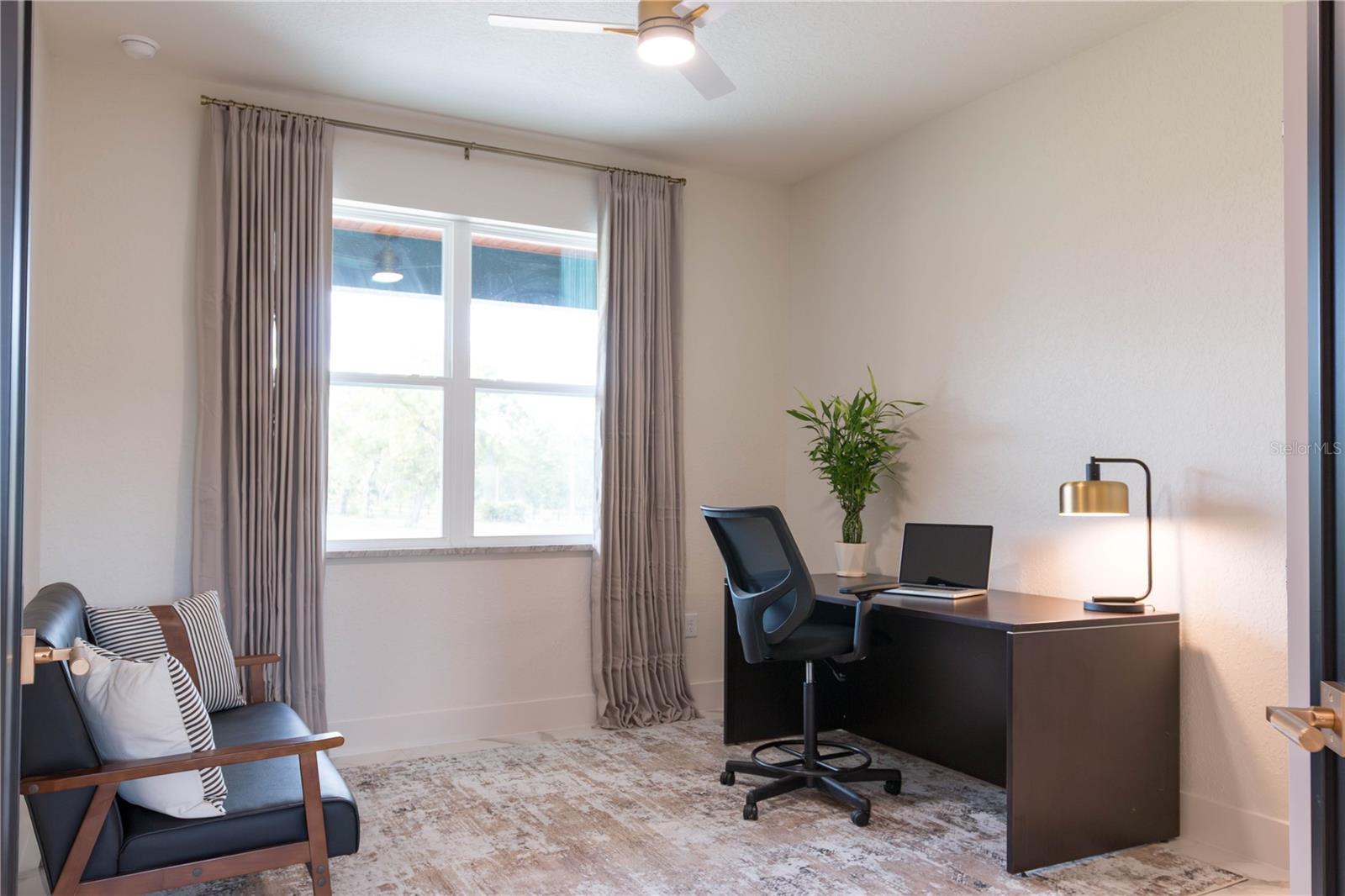 Image 36 of 99 For 6254 Peking Court