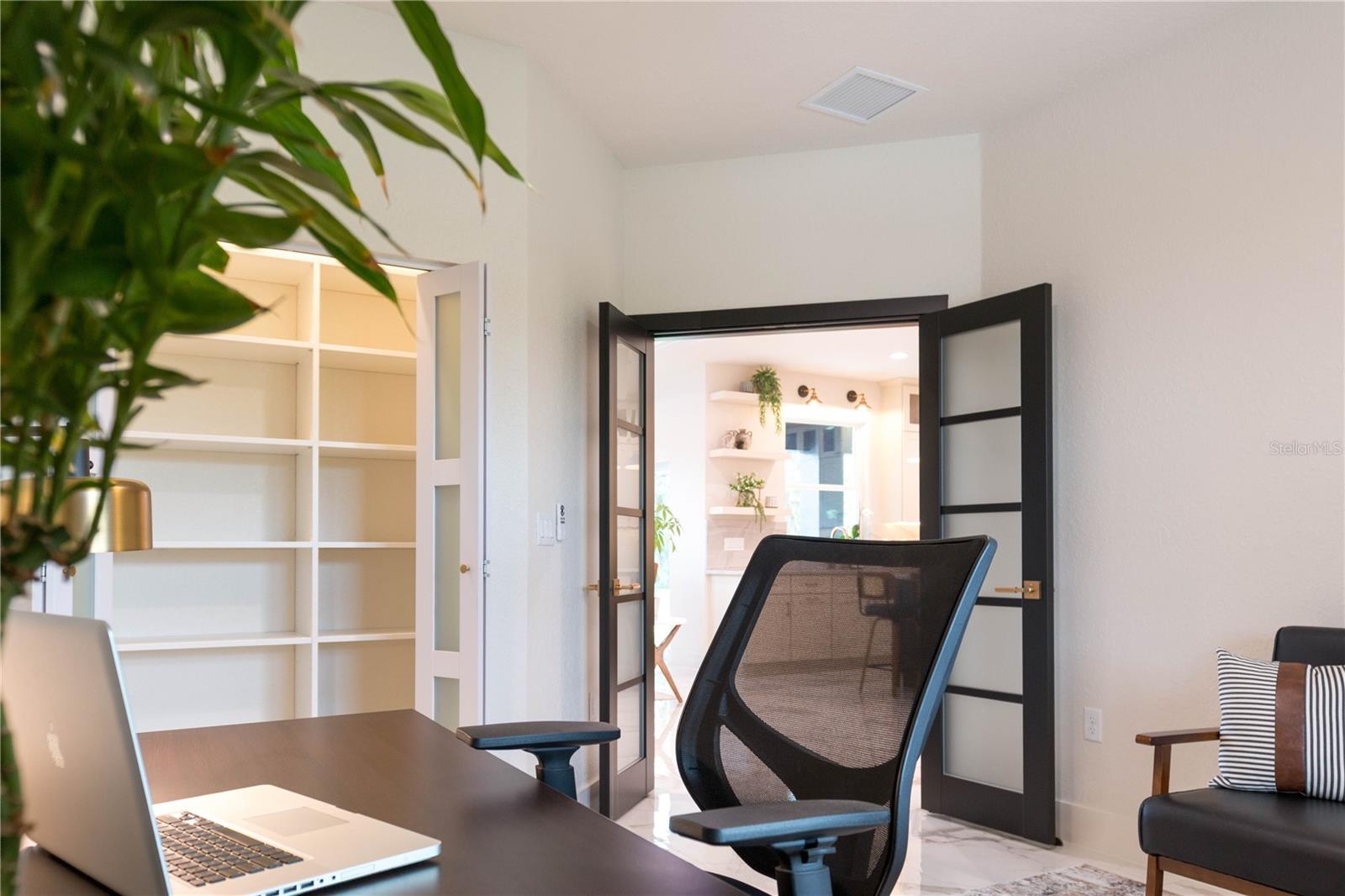 Image 38 of 99 For 6254 Peking Court