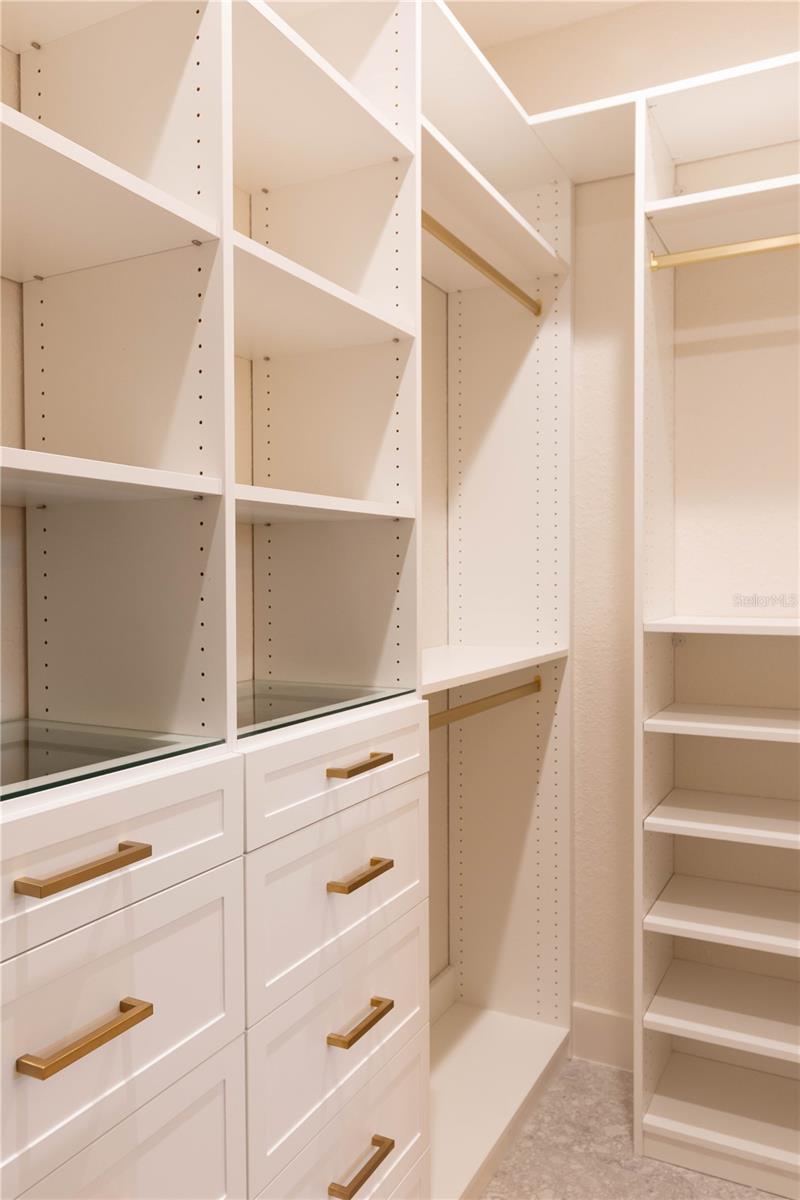 Image 46 of 99 For 6254 Peking Court