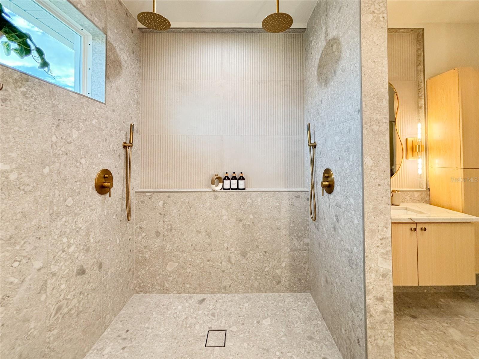 Image 51 of 99 For 6254 Peking Court