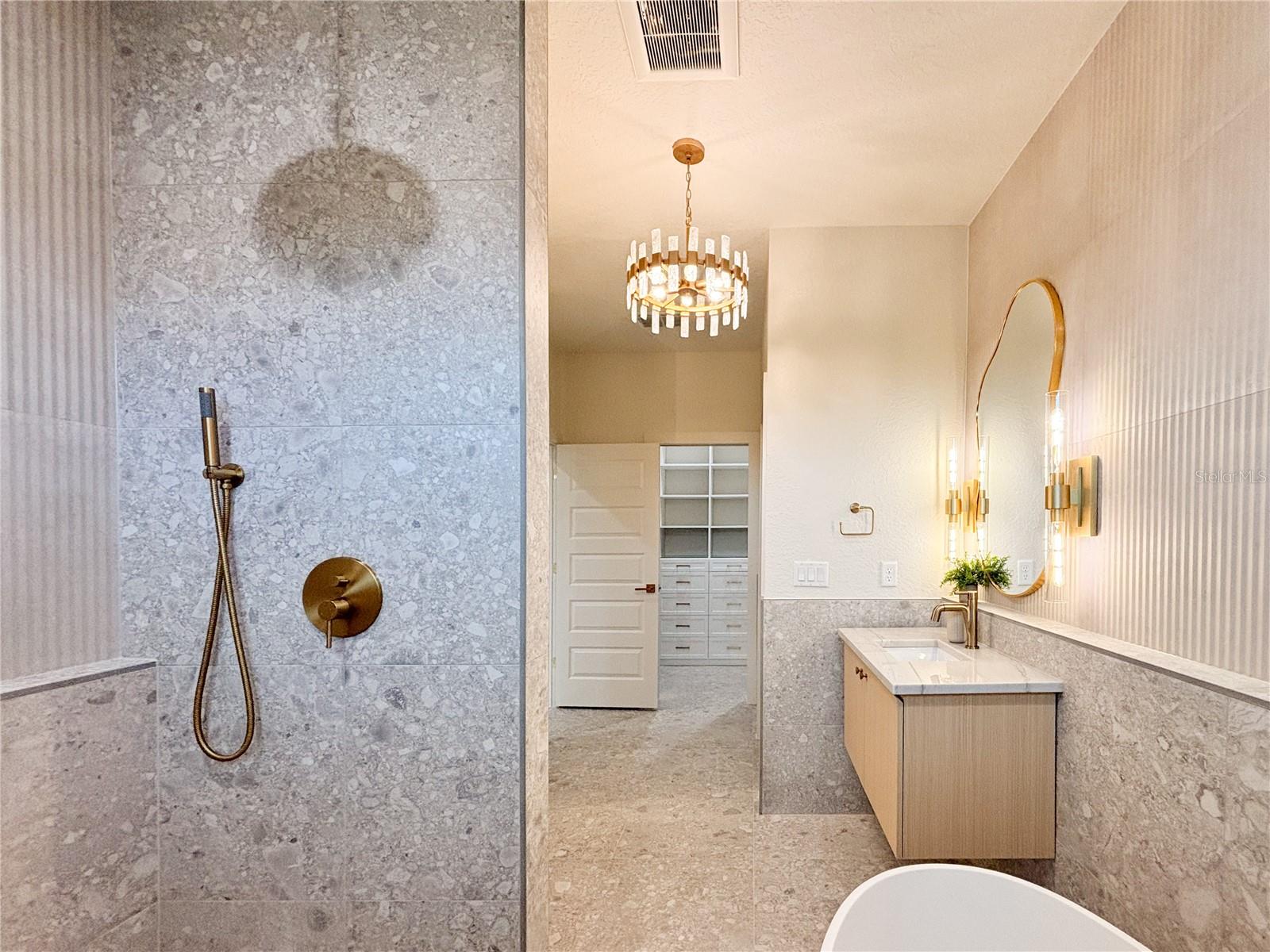 Image 52 of 99 For 6254 Peking Court