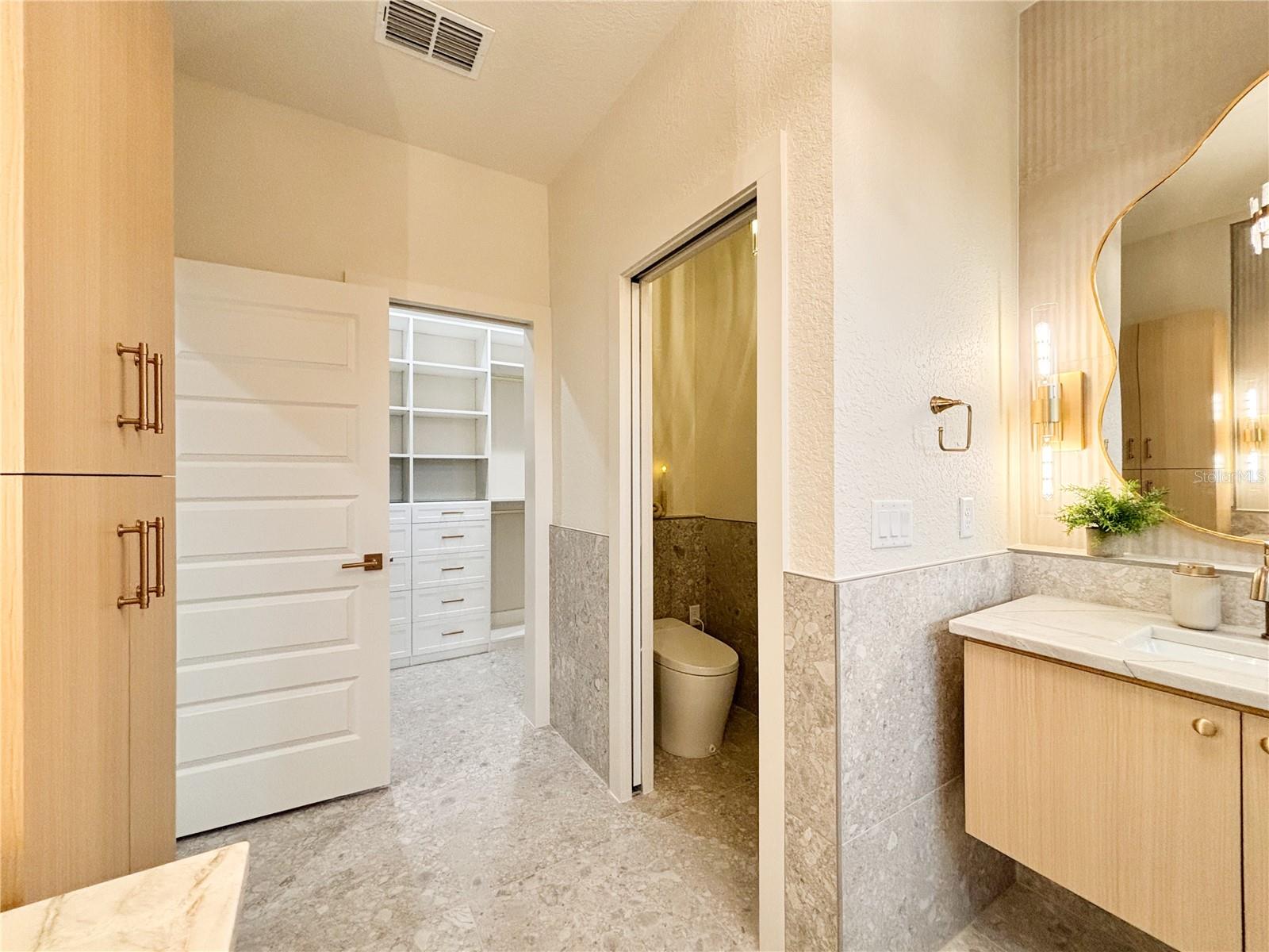 Image 53 of 99 For 6254 Peking Court