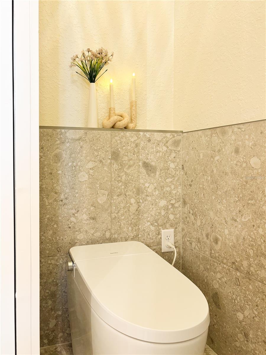 Image 54 of 99 For 6254 Peking Court