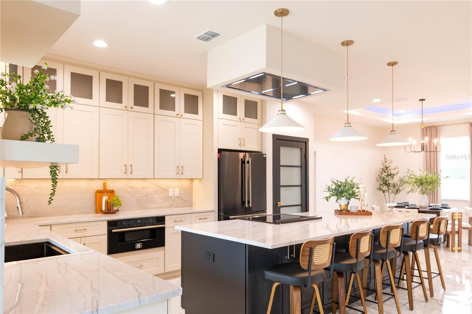 Image 7 of 99 For 6254 Peking Court