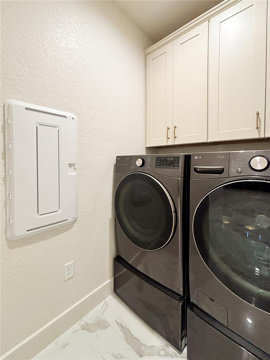 Image 73 of 99 For 6254 Peking Court