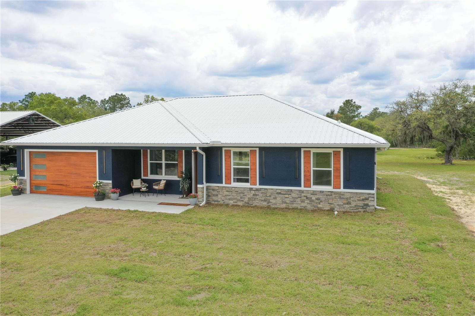 Image 80 of 99 For 6254 Peking Court