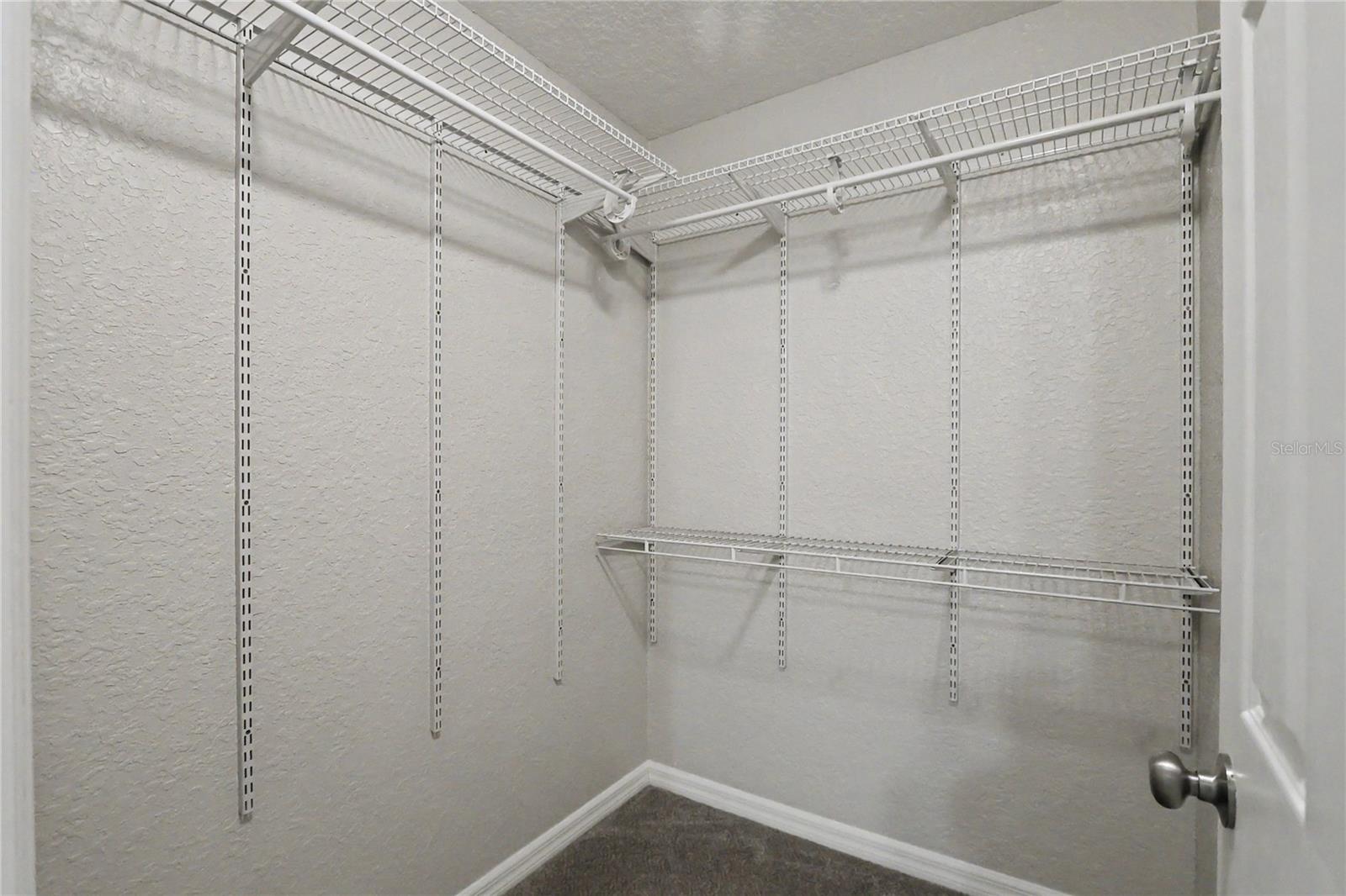 Image 22 of 41 For 6512 11 Avenue