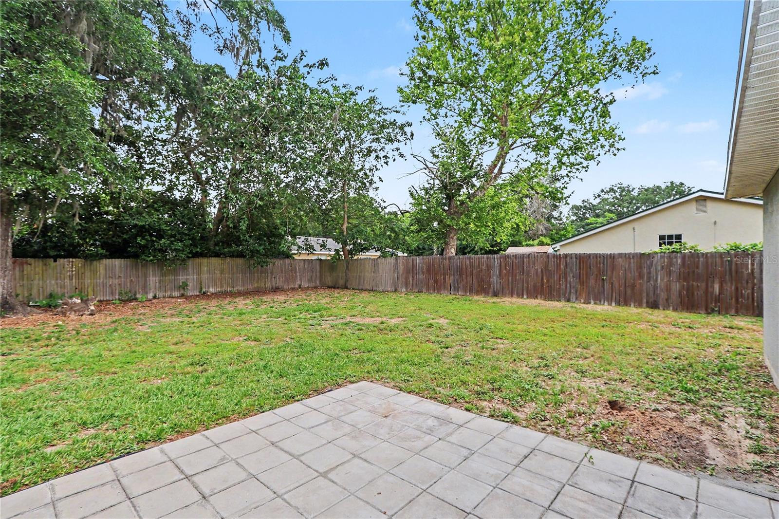 Image 34 of 41 For 6512 11 Avenue