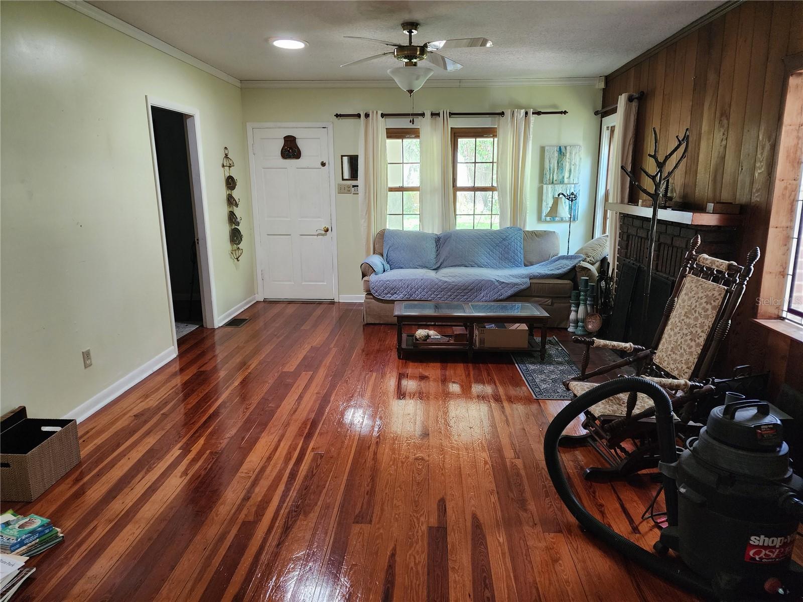 Image 3 of 36 For 1427 10th Street