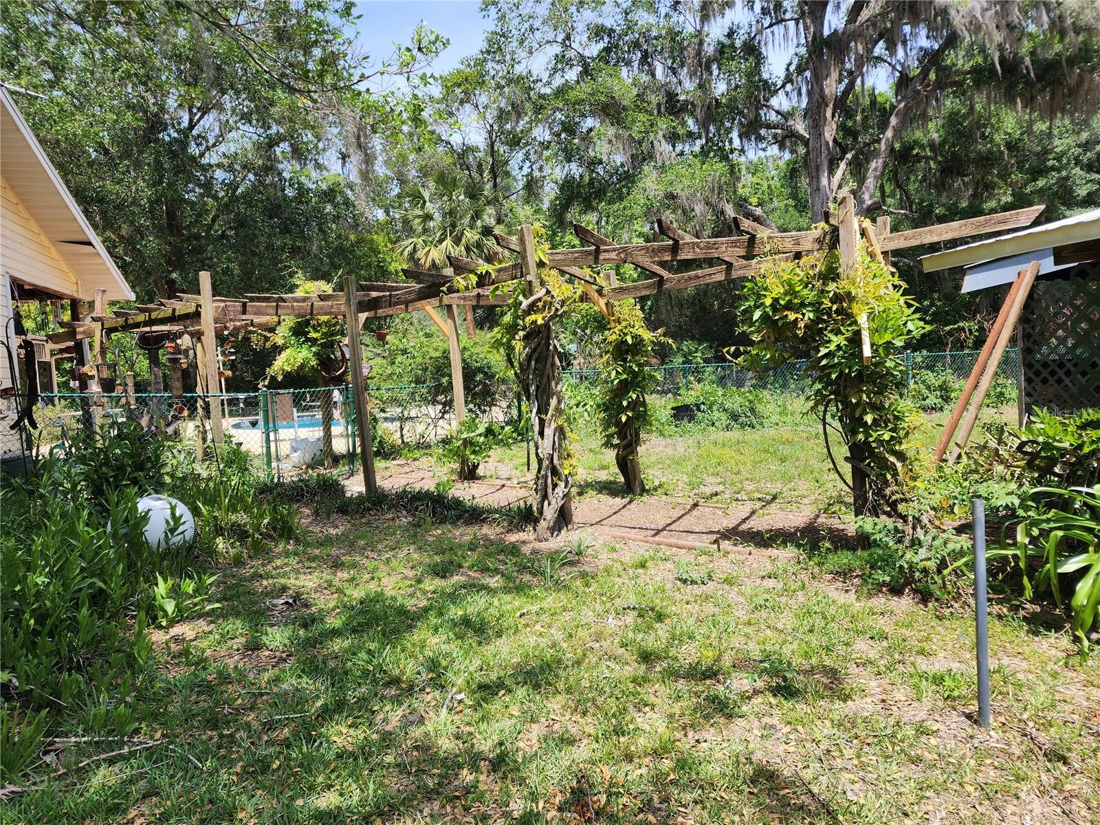 Image 30 of 36 For 1427 10th Street