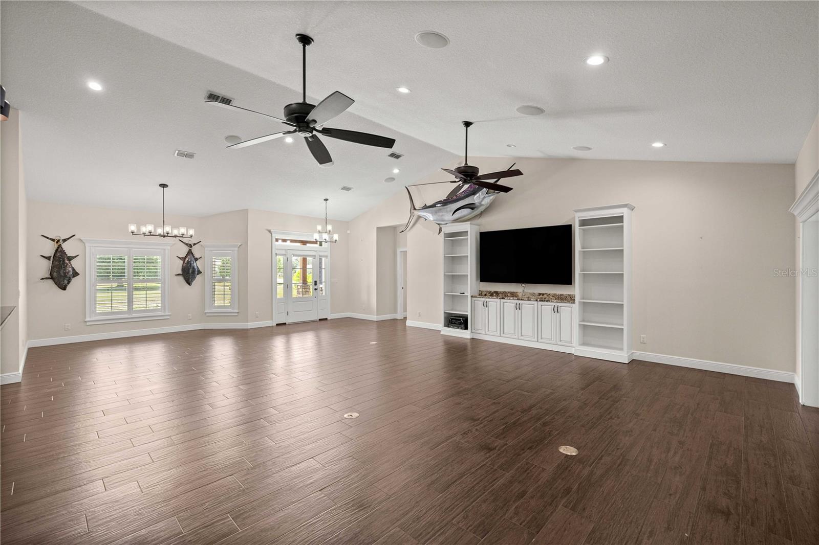 Image 12 of 55 For 5927 62nd Court Road