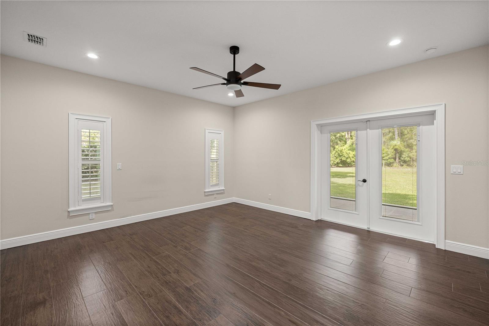 Image 17 of 55 For 5927 62nd Court Road