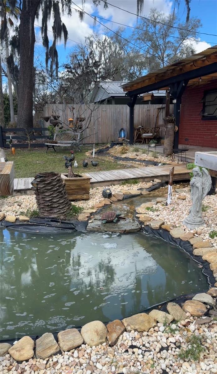 Image 11 of 26 For 821 Honey Way