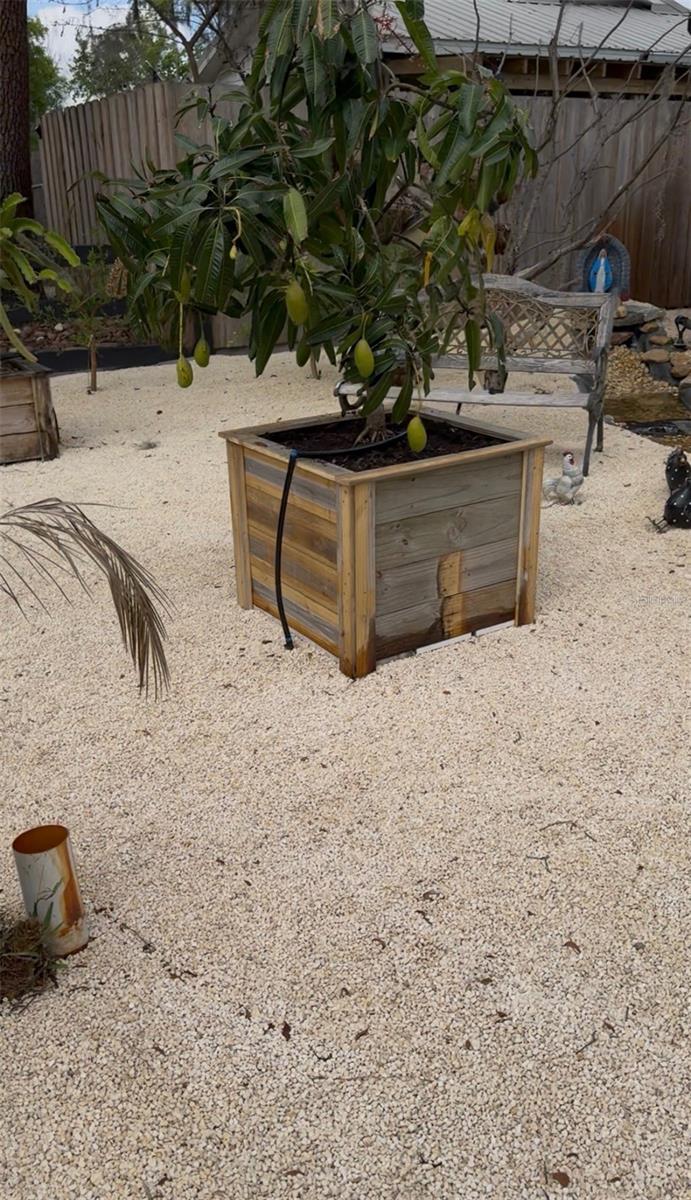 Image 18 of 26 For 821 Honey Way